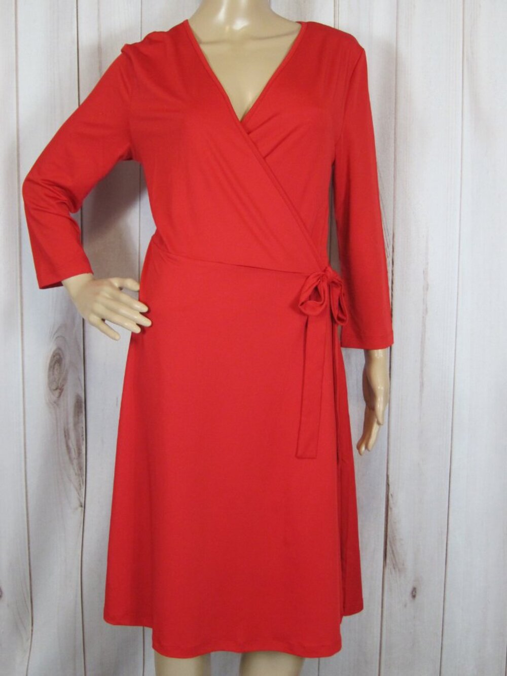 The Paragon Red Wrap Midi Dress M Medium NWOT Long Sleeve V-Neck A-Line